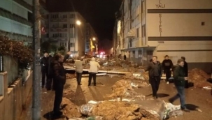 Bursa Gemlik'te lodos etkisiyle deniz taştı 