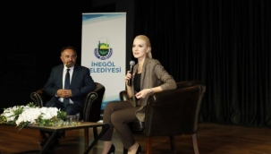 Bursa İnegöl Kitap Günleri'ne Pelin Çift'le veda