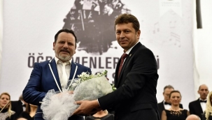 Bursa Osmangazi'de şarkılar öğretmenler için söylendi 