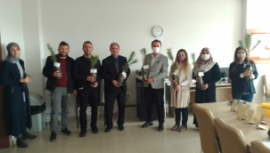 Cabbar Başkandan öğretmenlere anlamlı hediye 