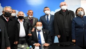 CHP Grup Başkanvekili Özgür Özel, Eskişehir'de ziyaretlerde bulundu