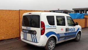 İnşaat bekçisi şantiyede ölü bulundu