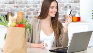 Kadınların yüzde 82'si online kıyaslama yapıyor