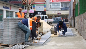 Kaldırımlar Yenileniyor