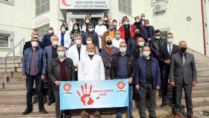 Kayseri Aile Hekimleri Derneği, sağlık çalışanına yumruklu saldırıyı kınadı