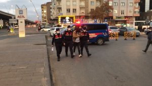 Kayseri'de 12 ilde aranan zanlı, jandarma tarafından yakalandı