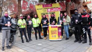 Kayseri'de kadın polisler, KADES'i anlattı