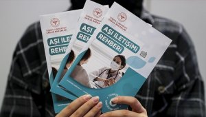 Kovid-19 aşısını erteleyenler Aşı İletişimi Rehberi'ndeki adımlara göre bilgilendirilecek