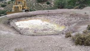 Manisa Çömlekçi Mahallesi'nde gölet temizlendi 