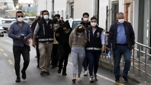 Pencereden düşüp hayatını kaybetti! Sevgilisi ve ablası ile 3 arkadaşı cinayet şüphesiyle tutuklandı