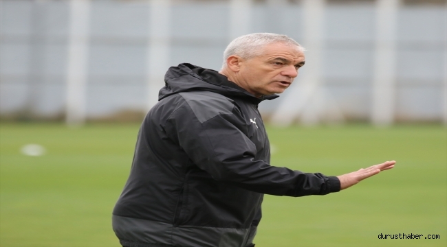Sivasspor Teknik Direktörü Rıza Çalımbay'dan oyuncularına destek: