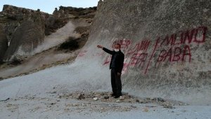 Temizlenen peribacalarına yeniden sprey boyalı saldırı