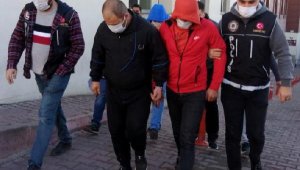 Uyuşturucu satıcısı 5 kişi adliyede