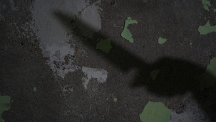 Uyuyan eşinin boynunu kesip yastıkla boğarak öldürmüştü! Vahşet karşılıksız kalmadı