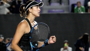 WTA Finalleri: Garbine Muguruza yarı finalde