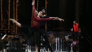 'Yunus Emre' çağdaş müzikle bale sahnesinde