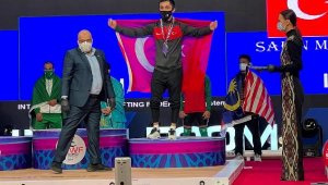 1 ay önce koronavirüsü yenen milli halterci Muammer, dünya üçüncüsü oldu