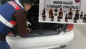 106 litre sahte içkiyi aracın motor ve bagajına gizlemişler