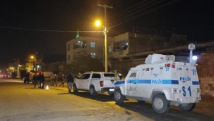 Adana'da yolda yürüyen aileye kurşun yağdırdılar: 4 kişi yaralandı