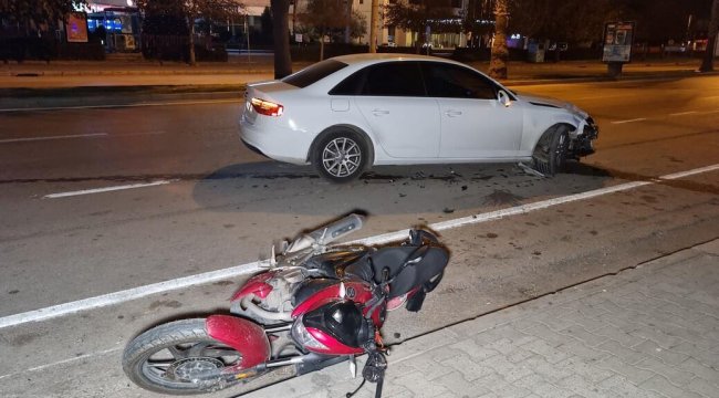 Alkollü sürücünün çarptığı motosikletli kurye ağır yaralandı