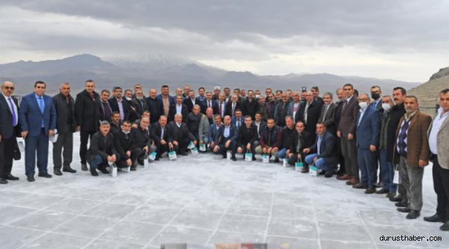 Başkan Büyükkılıç ilçe ve muhtar toplantılarıyla rekora gidiyor