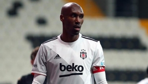 Beşiktaş'ta Atiba Hutchinson: Geçen sezonki kadrodan daha güçlüyüz!