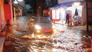 Bodrum, Marmaris ve Milas’ı sağanak felç etti