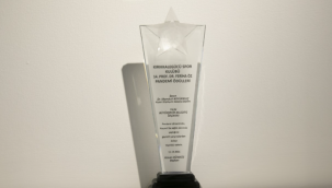 Doktor Başkan Pandemi ödüllerinde yılın büyükşehir belediye başkanı seçildi