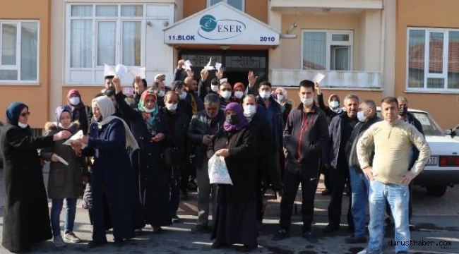 Evlerinin mülkiyeti müteahhit firmaya geçen ailelerin tahliyesinde gerginlik