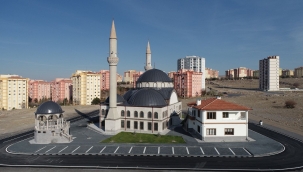 Hırka-i Şerif Cami dualarla ibadete açıldı