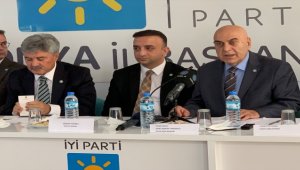İYİ Parti'li Paçacı ve Ergun, Konya'da basın mensuplarıyla buluştu