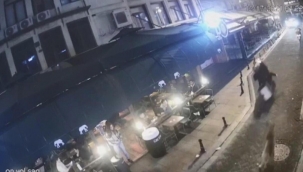 Kadıköy'de köpeğin kovaladığı motokurye kaza yaptı