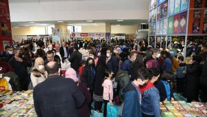 Kayseri 4'üncü Kitap Fuarı'na öğrencilerden yoğun ilgi