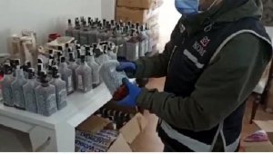 Kayseri'de, Evde Sahte İçki Üreten 1 Kişiye Gözaltı