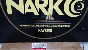 Kayseri'de uyuşturucu operasyonuna 3 gözaltı