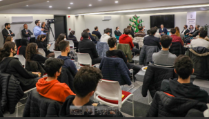 Kitap Sever Başkan'dan 