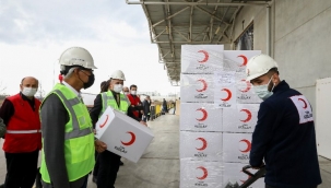 Kızılay'dan Belarus'taki mültecilere ilk insanı yardım