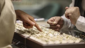 Kuyumcuların yetki belgesi alma süresi 6 ay uzatıldı