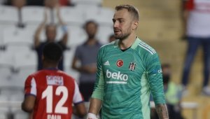 Mert Günok ameliyat edildi