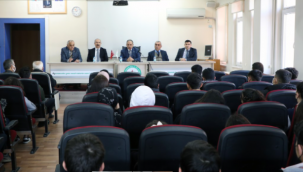 Öğrencilerle buluşan Başkan Yalçın'dan üç önemli tavsiye