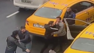 Önce kaza, sonra kavga... Trafiği felç ettiler