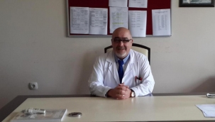 Otomobilinde kalp krizi geçiren akademisyen kurtarılamadı