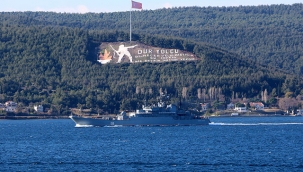 Rus savaş gemisi ve askeri römorkörü Çanakkale Boğazı'ndan geçti