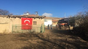 Şehit Piyade Uzman Çavuş Doğanay Çelik'in Yozgat'taki ailesine acı haber verildi