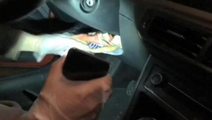 Şişli'de ele geçirildi: Direksiyonun altına gizlemiş