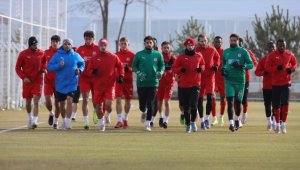 Sivasspor yarın Kasımpaşa'ya konuk olacak