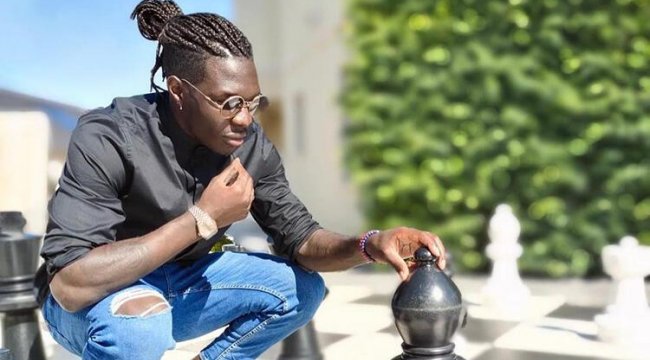 Son Dakika: Beşiktaş'ta kadro dışı bırakılan Fabrice N'Sakala'dan çıldırtan paylaşım! Borussia Dortmund öncesi...