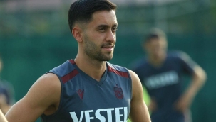 Son dakika: Trabzonspor'da Yunus Mallı'ya Süper Lig'den 3 kulüp talip oldu