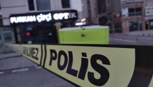 Teslim almaya gelen polisleri görünce intihara kalkıştı