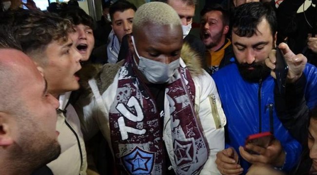Trabzonspor'un yeni transferi Koussai Trabzon'da